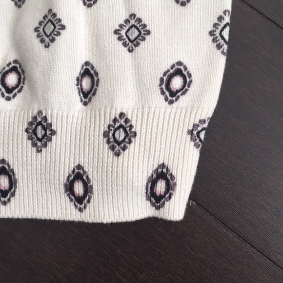 NEVER WORN Ann Taylor LOFT Pattern Sweater - Picture 6 of 6